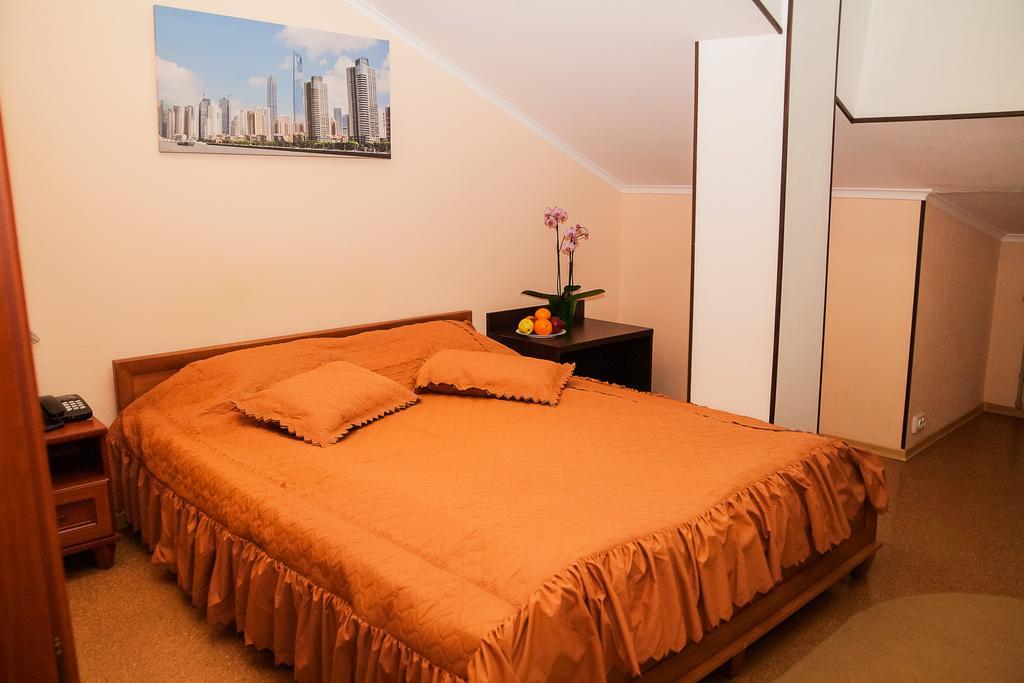 Gubernia Hotel Kharkiv Eksteriør billede